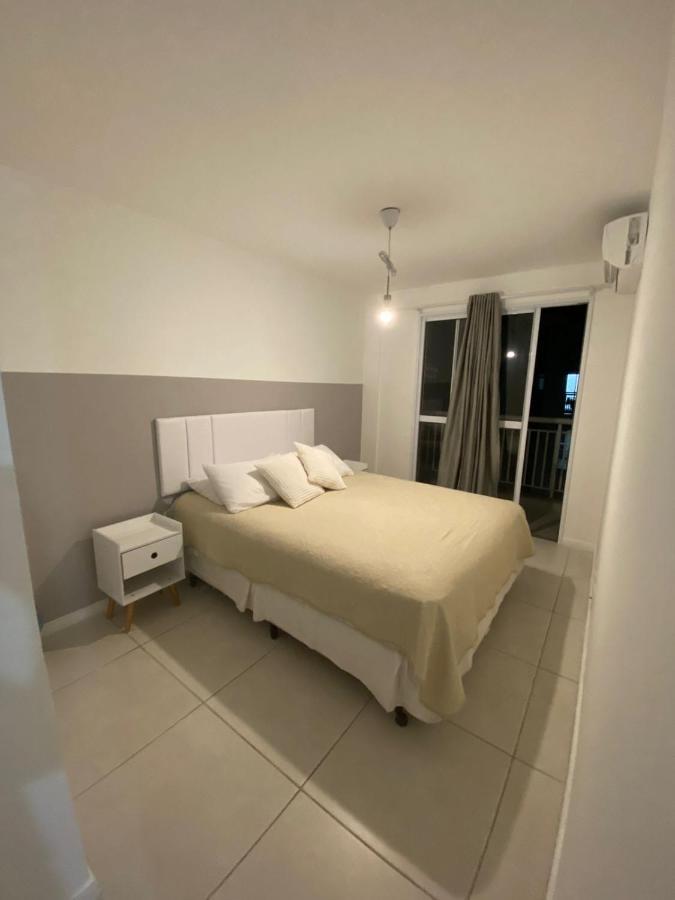 Mediterraneo 507: Beachfront Comfort with BBQ and High-Speed Internet Cabo Frio Exterior photo