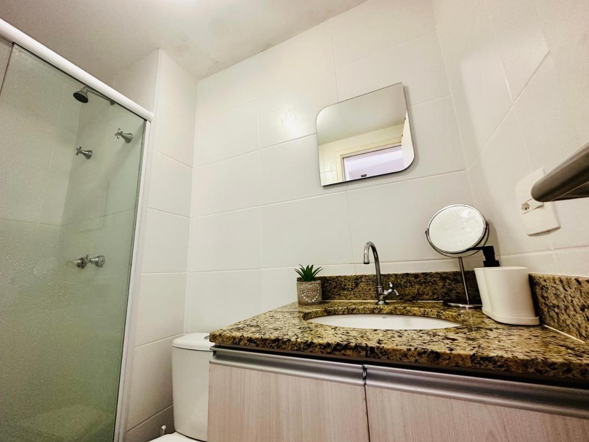 Mediterraneo 507: Beachfront Comfort with BBQ and High-Speed Internet Cabo Frio Exterior photo