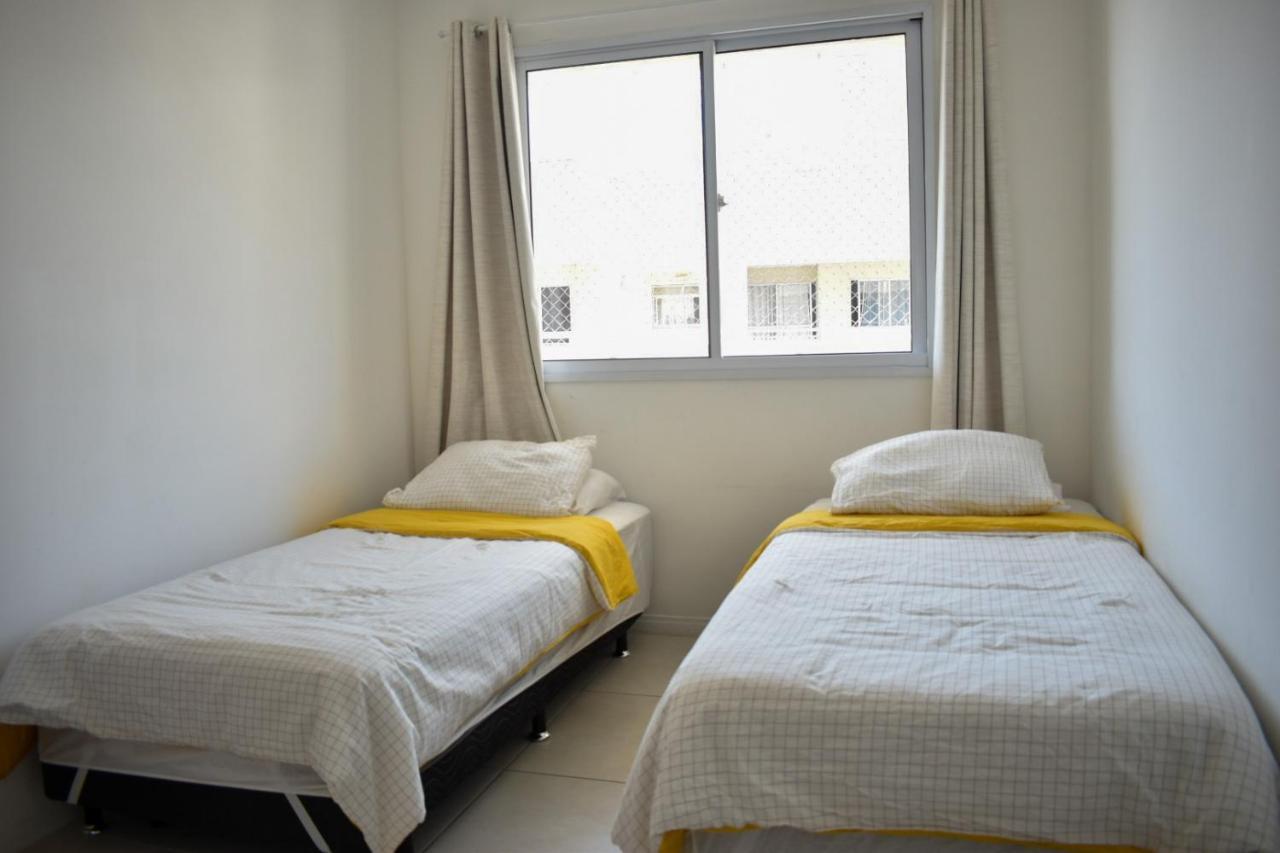 Mediterraneo 507: Beachfront Comfort with BBQ and High-Speed Internet Cabo Frio Exterior photo