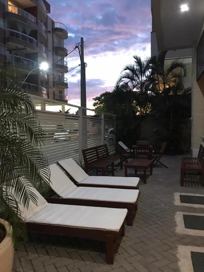 Mediterraneo 507: Beachfront Comfort with BBQ and High-Speed Internet Cabo Frio Exterior photo